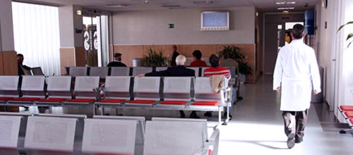 www.mallorcadiario.com wp content uploads sites 2 2011 06 medico primaria foto