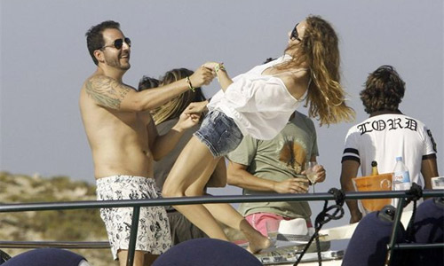 www.mallorcadiario.com  fotos 1 uploads 2011 08 Thyssen y blanca en Ibiza