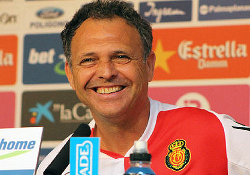 www.mallorcadiario.com  fotos 1 uploads 2011 12 CAPA PARA WEB