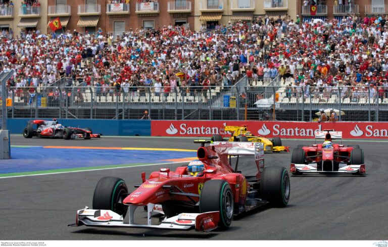 www.mallorcadiario.com  fotos 1 uploads 2012 01 Formula 1 Valencia1 scaled