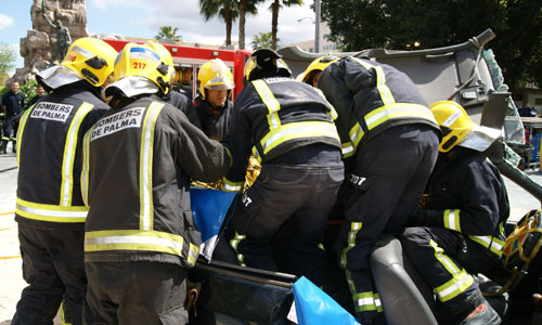 www.mallorcadiario.com  fotos 1 uploads 2012 04 BOMBEROS PARA WEB