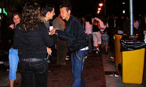 www.mallorcadiario.com  fotos 1 uploads 2012 07 botellon col2 ok