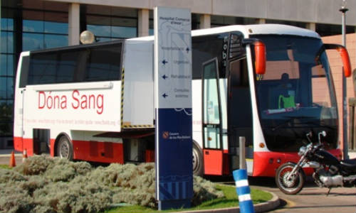 www.mallorcadiario.com  fotos 1 uploads 2012 07 bus donats de sang col2 ok