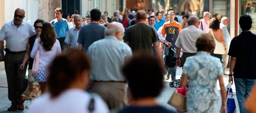 www.mallorcadiario.com  fotos 1 uploads 2012 07 familias comprandook