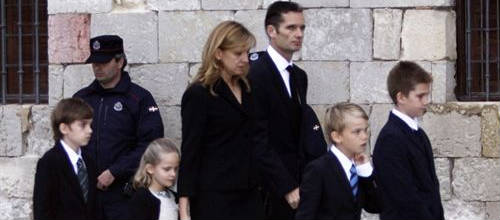 www.mallorcadiario.com  fotos 1 uploads 2012 08 duques palma funeral col1 ok