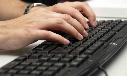 www.mallorcadiario.com  fotos 1 uploads 2012 12 teclado ordenador col2 ok