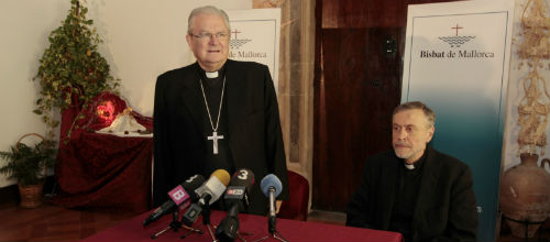 www.mallorcadiario.com  fotos 1 uploads 2013 01 01 RODA PREMSA NOU BISBE