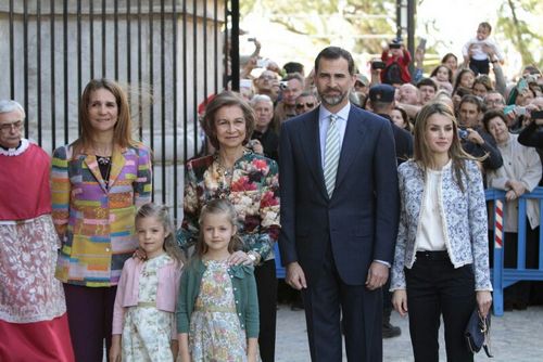 www.mallorcadiario.com  fotos 1 uploads 2013 03 Pascua la seu familia realcol1interior