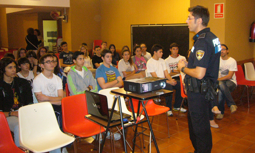 policia-tutor-inca-col2