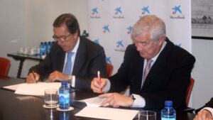 MicroBank y Cambra