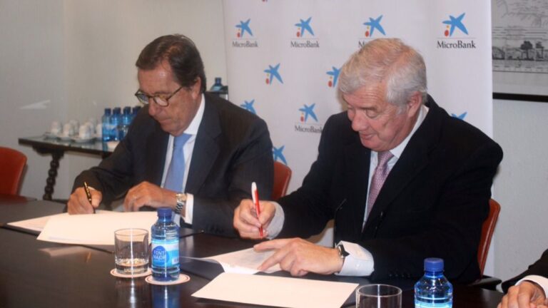 MicroBank y Cambra