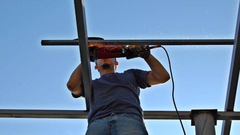 La construcción genera trabajadores autónomos