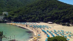 Cala Llonga