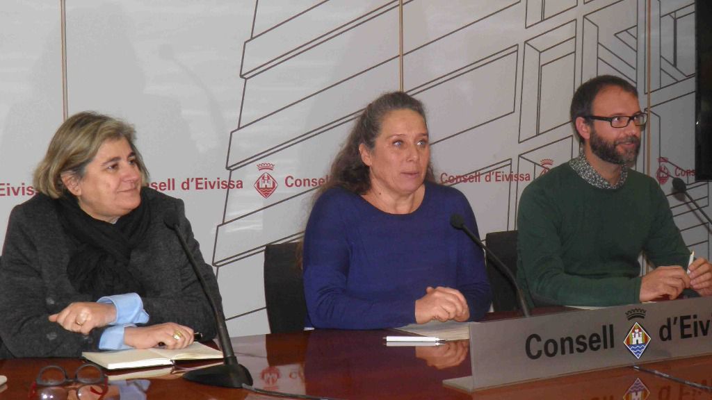 De izq. a dcha: Esperança Camps, Viviana de Sans y Miquel Gallardo.