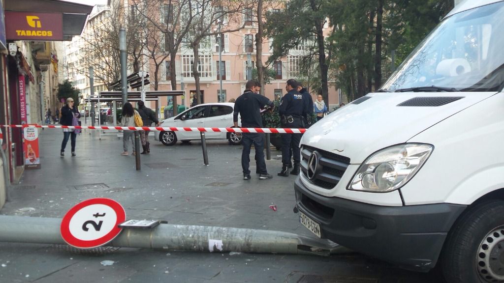 furgoneta robada accidente