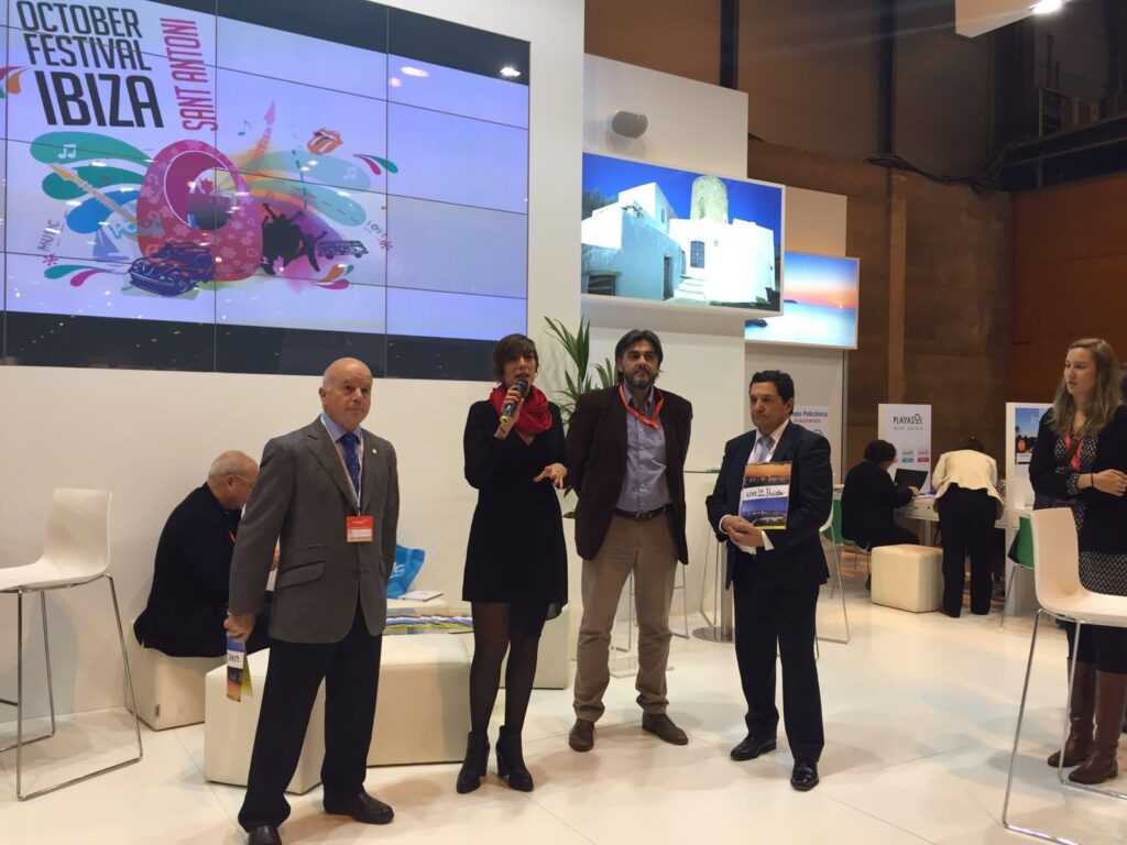 El alcalde de Sant Antoni en Fitur.