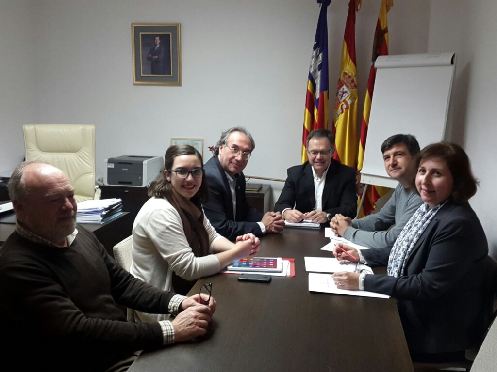 Imagen del encuentro en el Ayuntamiento de Sant Josep.
