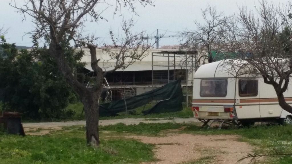 caravanas leones son servera