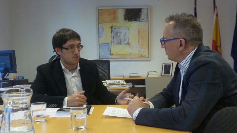 Negueruela atiende a mallorcadiario.com en su despacho