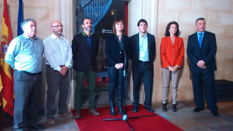 El Govern se ha rodeado de los agentes sociales y económicos