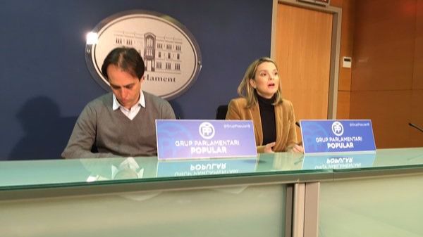 Álvaro Gijón con Marga Prohens