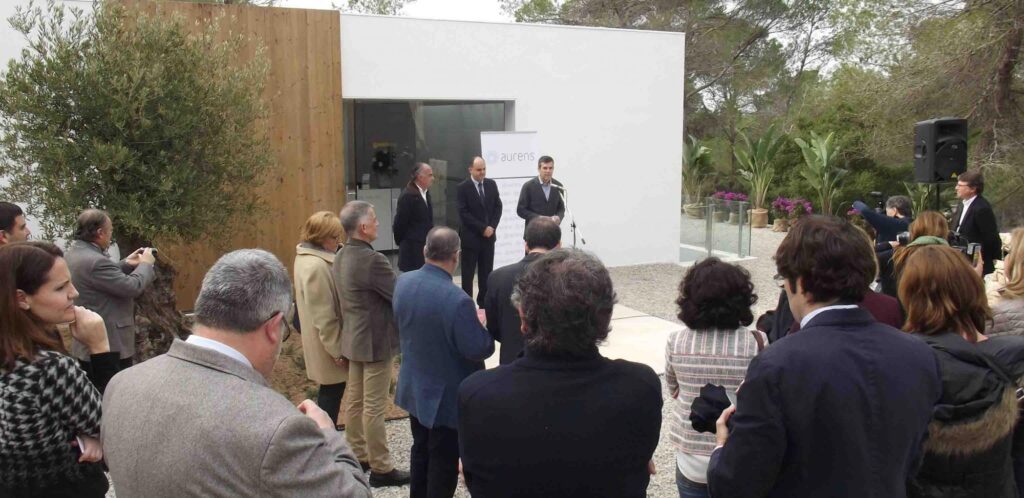 Inauguración de las instalaciones del nuevo crematorio.