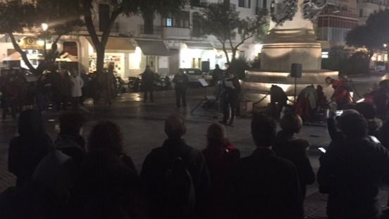 Concentracion y manifiesto Dia de la dona 2016