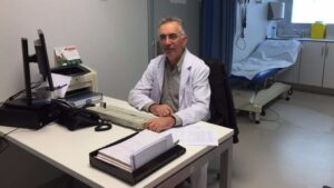 Dr. Jos&eacute; Luis Paraju&aacute;, jefe del servicio de neurolog&iacute;a de Eivissa y Formentera