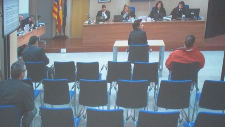 Dulce Linares declarando