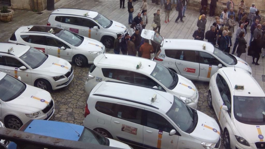La reciente normativa de Cort permite un máximo de 8 taxis