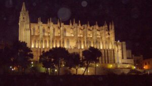 La Seu iluminada