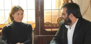 La ministra Isabel Garc&iacute;a Tejerina junto al conseller balear Vicen&ccedil; Vidal