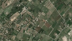Un avi&oacute;n fotograf&iacute;a el territorio para detectar construcciones ilegales