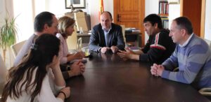 El alcalde de Santa Eul&agrave;ria se ha reunido con los taxistas