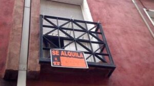 En las Pititusas apenas se ven anuncios como este