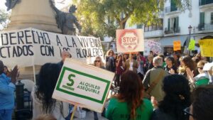 Los manifestantes en la avenida Vara de Rey