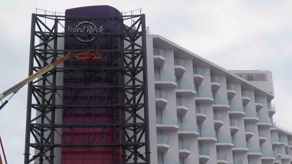 pantalla exterior hard rock hotel ibiza