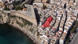 La manzana marcada en rojo es la que ser&aacute; desalojada