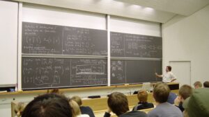 Van destinadas a desplazamientos y becas