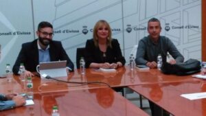 Joan Groizard (i), Marta D&iacute;az y Gianandrea Di Terlizzi