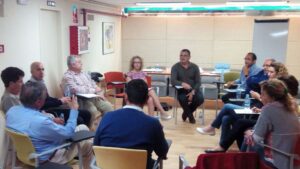 Representantes del Ayuntamiento y empresarios tur&iacute;sticos de Platja d'en Bossa