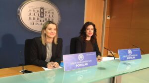Marga Prohens junto a Sandra Fern&aacute;ndez