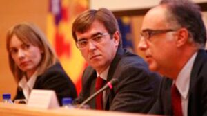 Mar&iacute;a Gara&ntilde;a de Microsoft junto a Antich y Manera