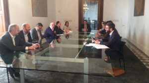 Pons ya se ha reunido con los directors generales y gerentes
