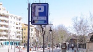 Parking V&iacute;a Roma