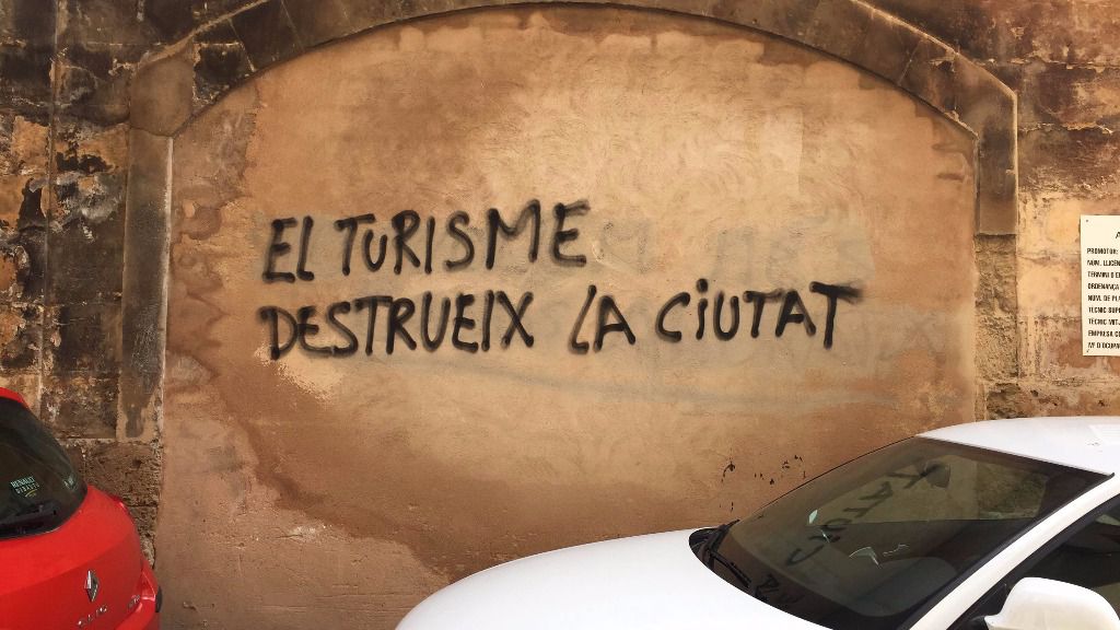 Una de las pintadas