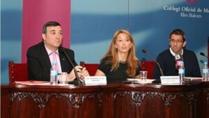 Fernando Garc&iacute;a, Laura Mu&ntilde;oz y Gorka Iriarte