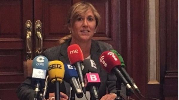 Teresa Palmer en rueda de prensa