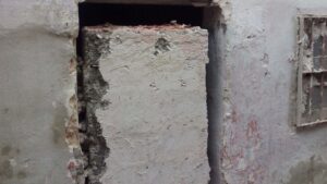 Los 'okupas' desalojados amenazaron al Ayuntamiento que seguir&iacute;an en el barrio