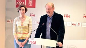 Soc&iacute;as junto a Bel Oliver